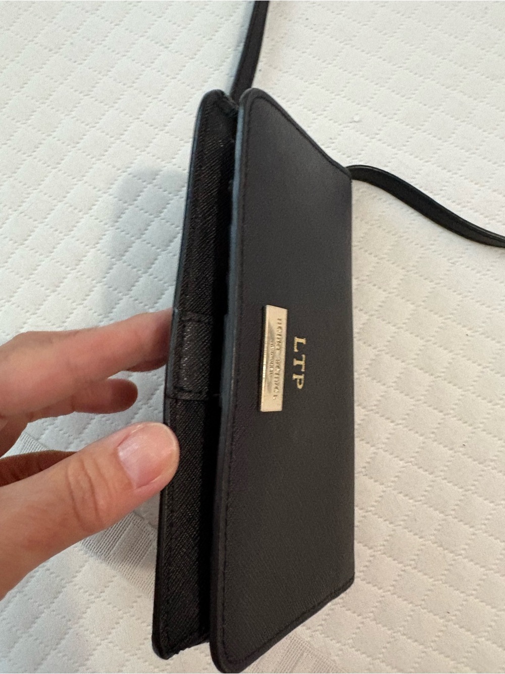 RARE 3-in-1 Henri Bendel Black Saffiano Leather Crossbody Wallet Clutch - Picture 5 of 12